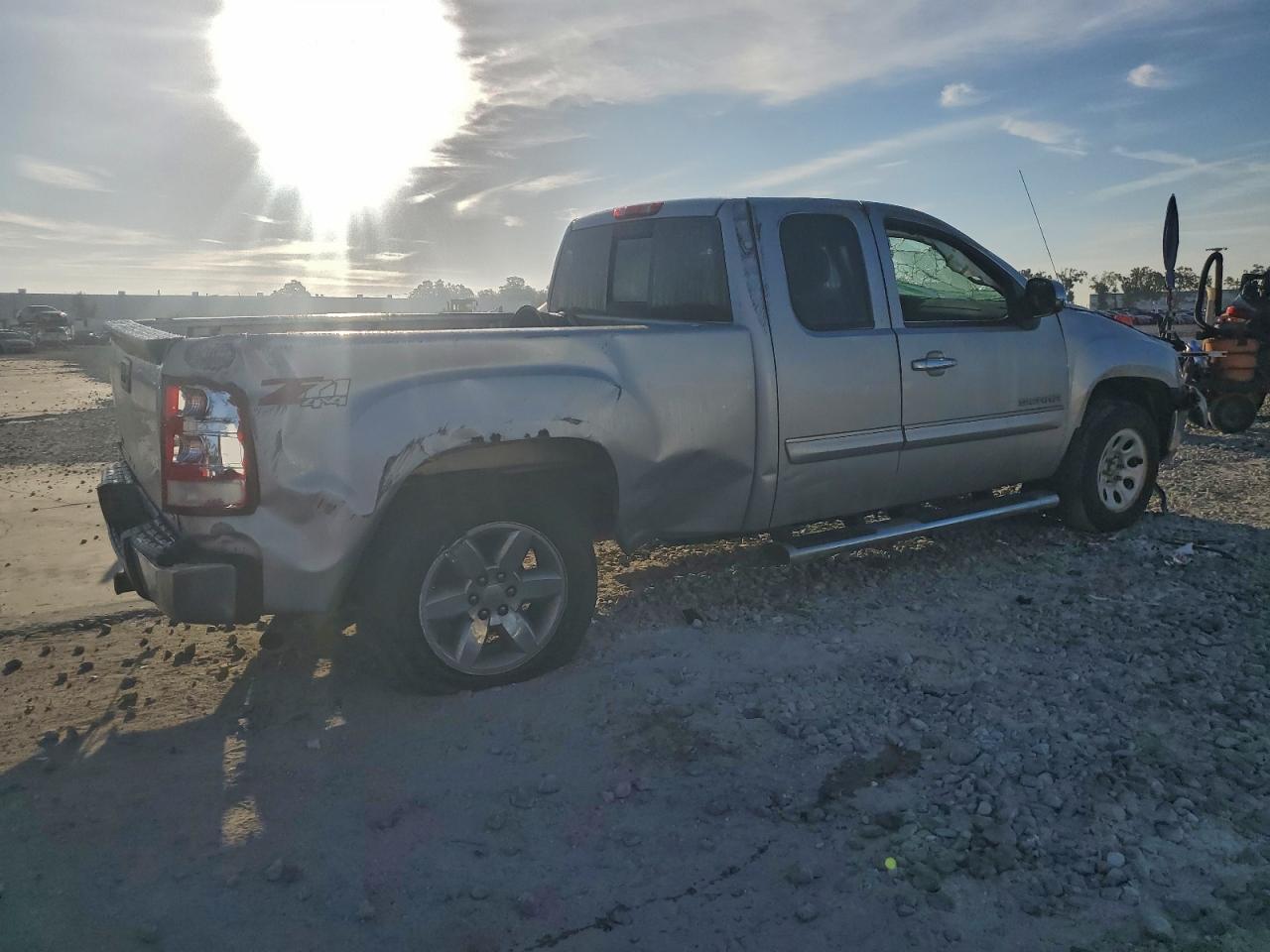 GMC Sierra K1500 Sle Image 8