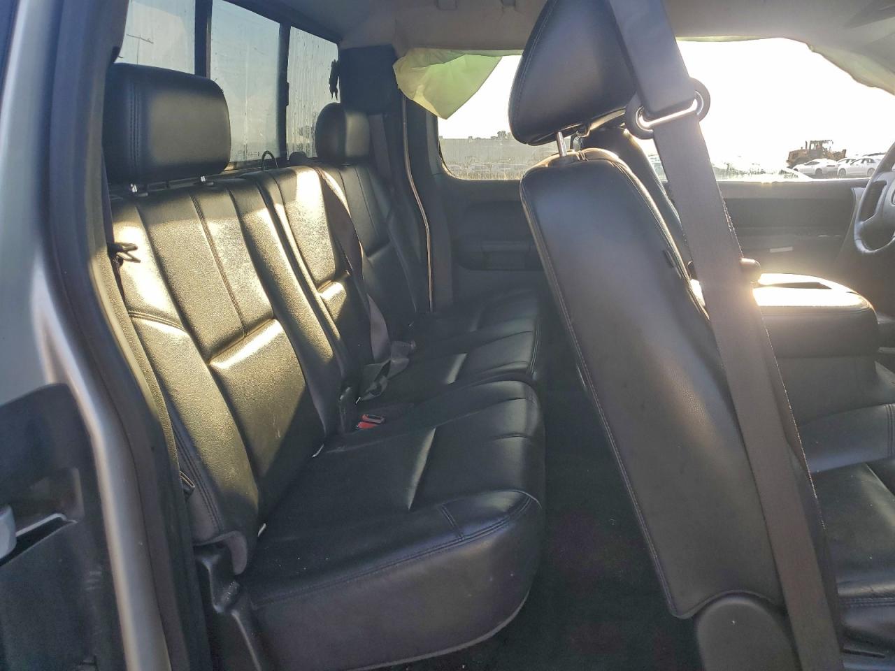 GMC Sierra K1500 Sle Image 9