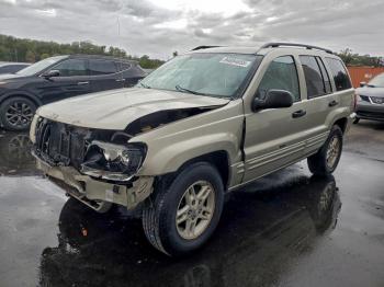  Salvage Jeep Grand Cherokee