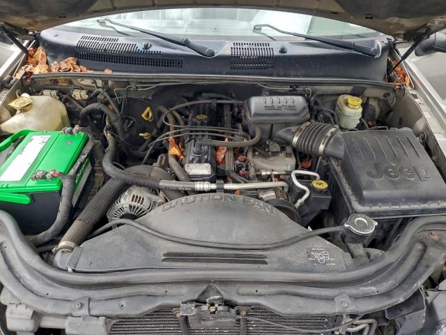 Jeep Grand Cherokee Laredo Image 13