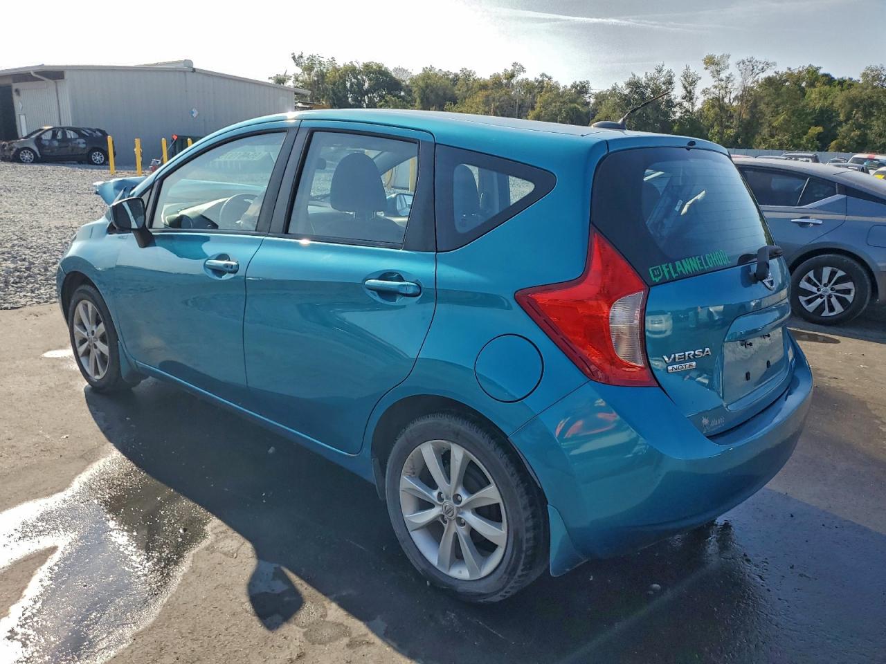 Nissan Versa S Image 11