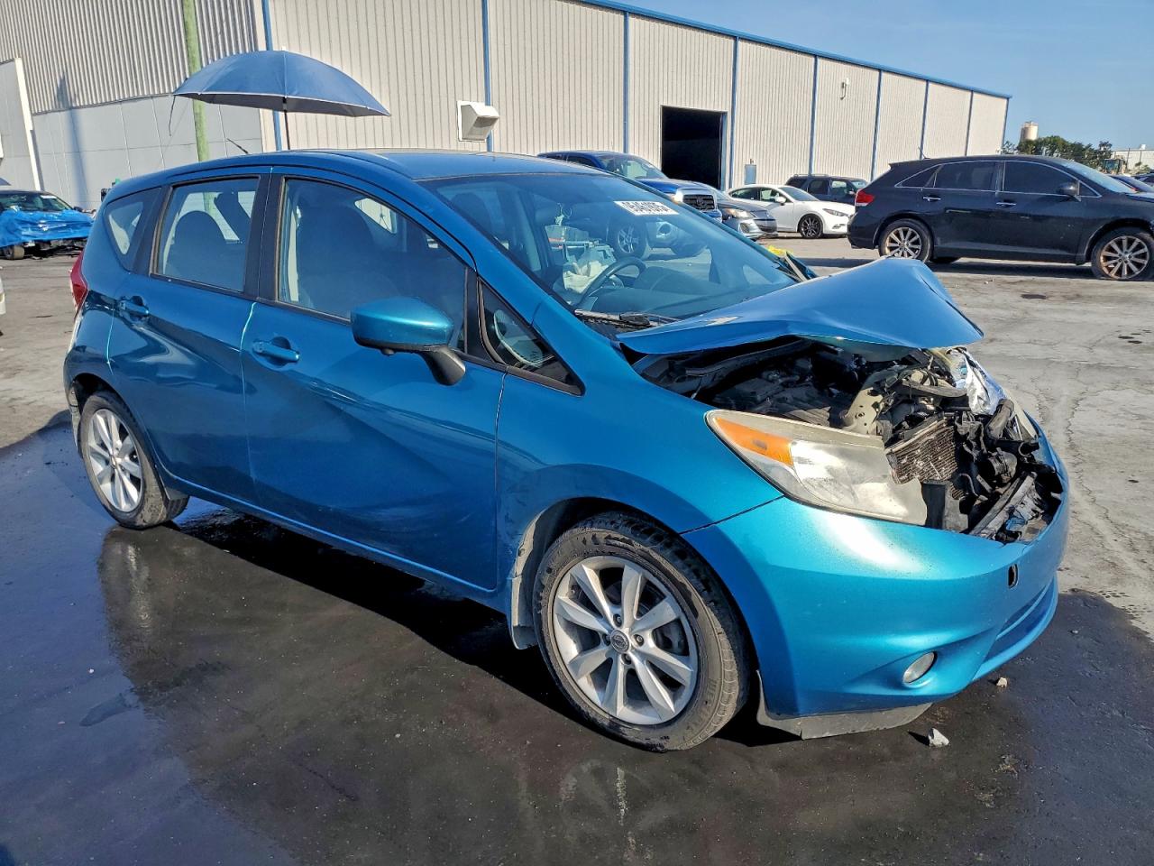 Nissan Versa S Image 9