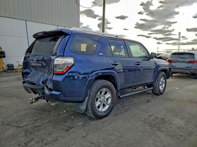 Toyota 4Runner Sr5 Image 3