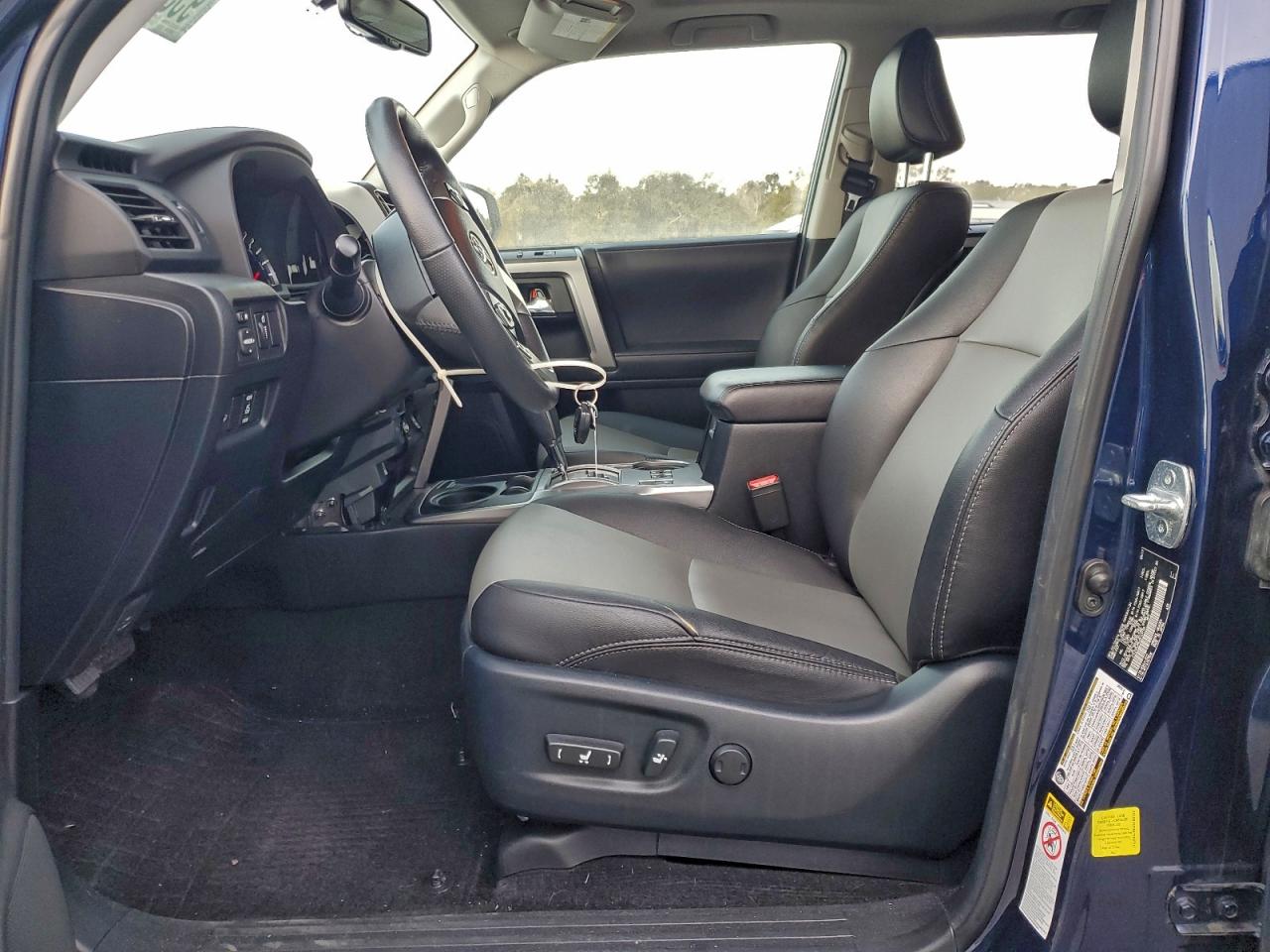 Toyota 4Runner Sr5 Image 13