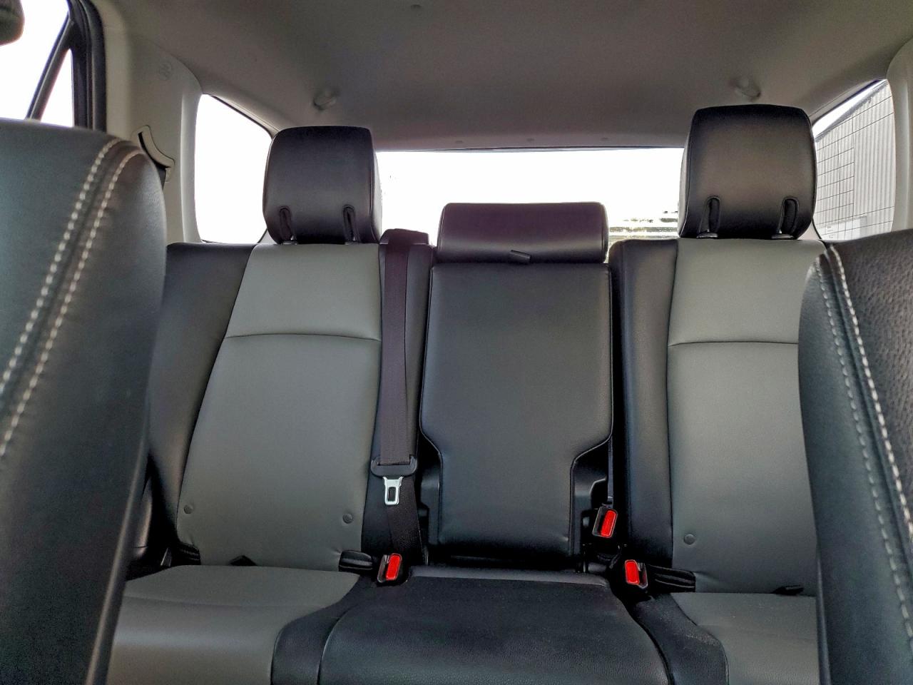 Toyota 4Runner Sr5 Image 11