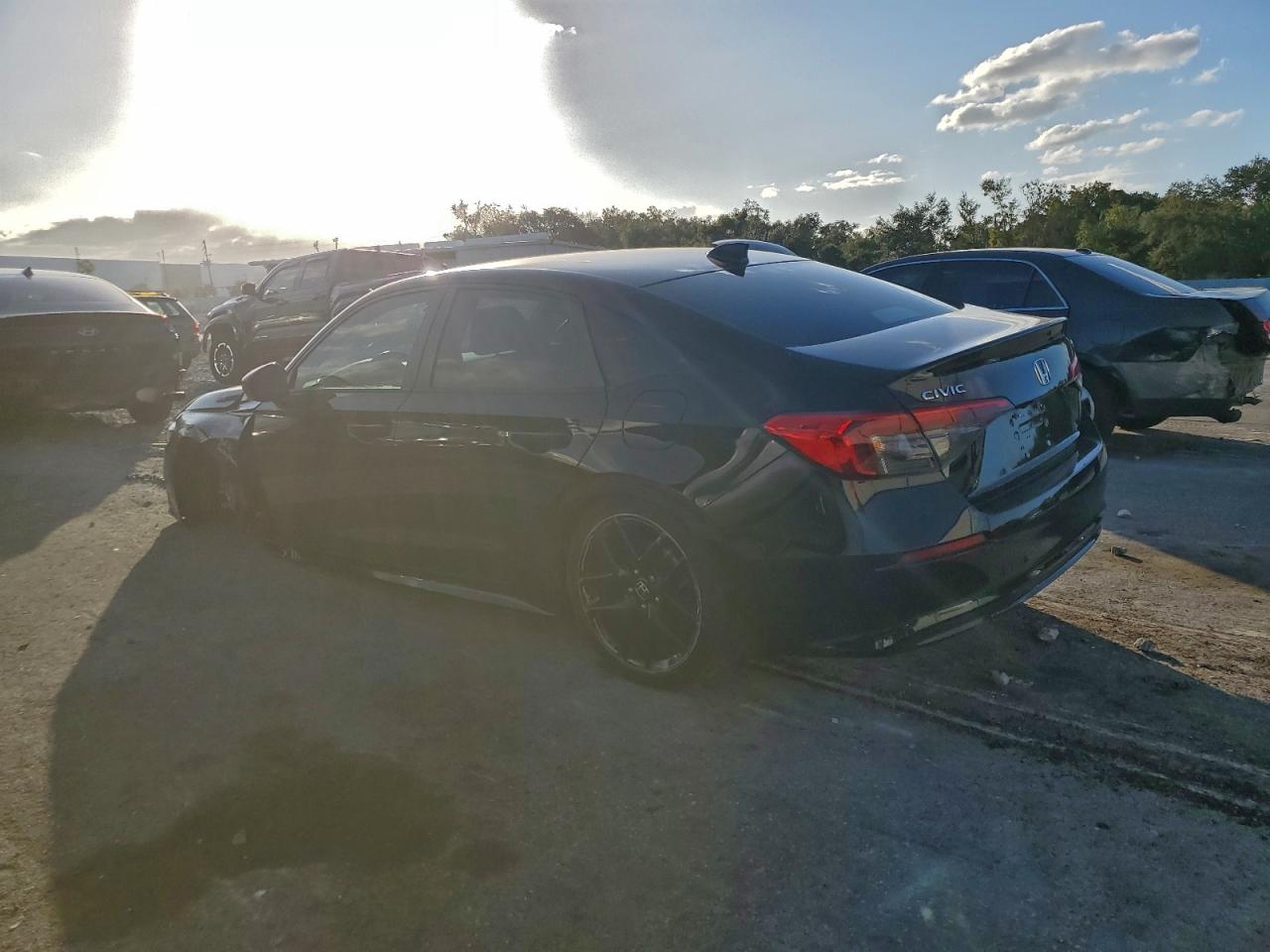 Honda Civic Sport Image 2