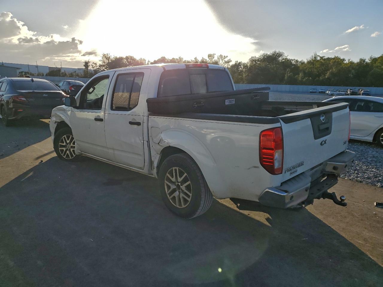 Nissan Frontier S Image 5