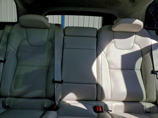 Volvo XC60 T5 Inscription Image 4