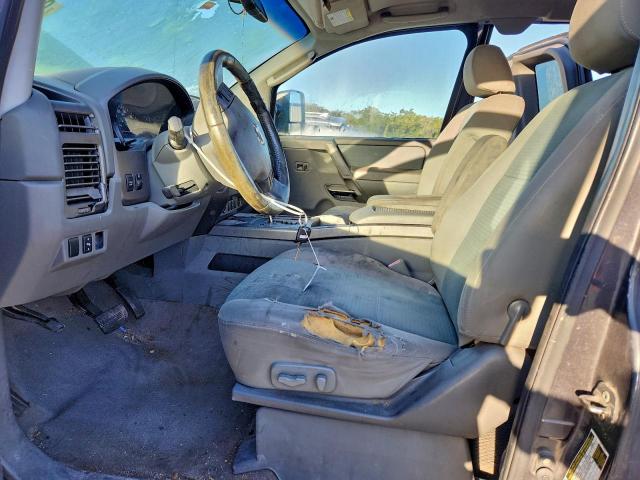 Nissan Titan Xe Image 5