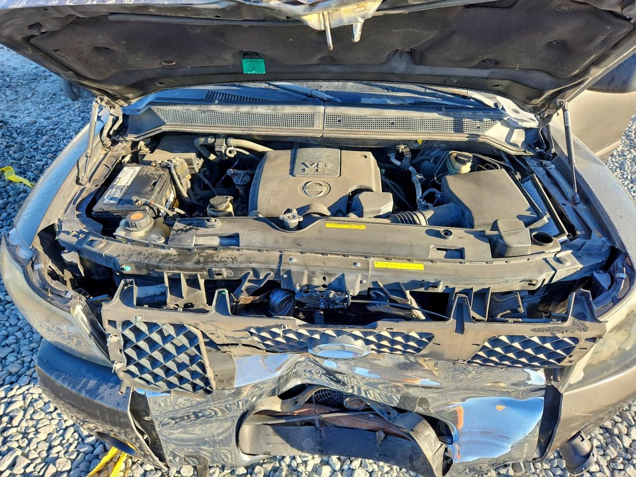 Nissan Titan Xe Image 9