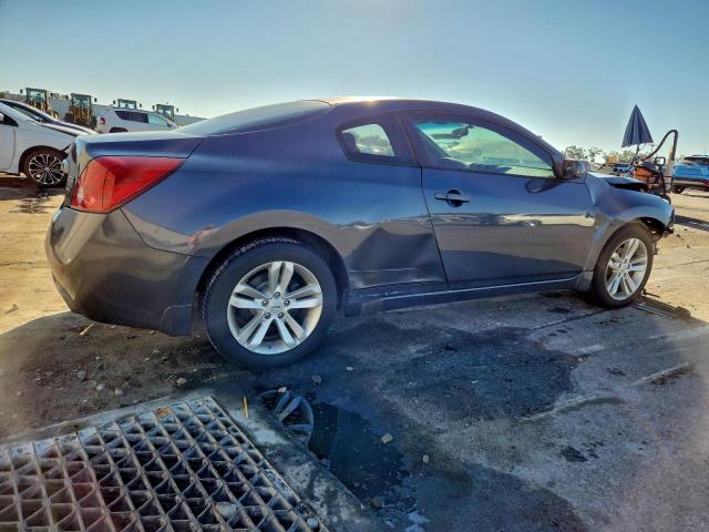 Nissan Altima S Image 4