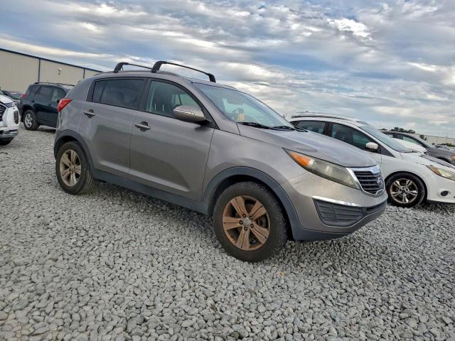 Kia Sportage Base Image 12
