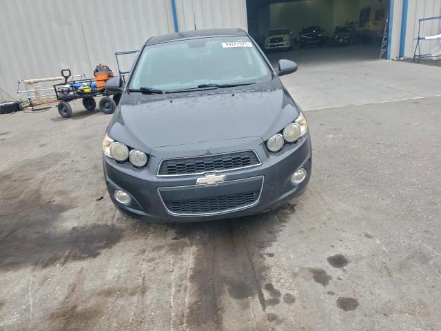 Chevrolet Sonic Lt Image 3