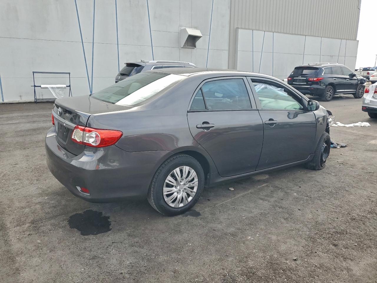 Toyota Corolla Base Image 3