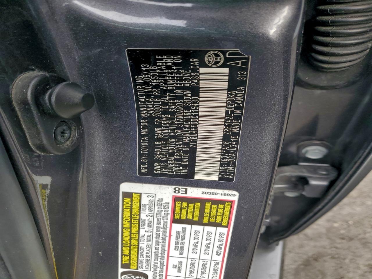 Toyota Corolla Base Image 9