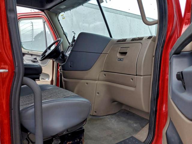 Freightliner Cascadia 1 Image 5