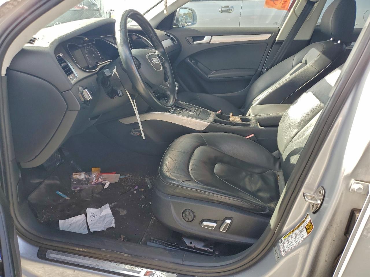 Audi A4 Premium Image 2