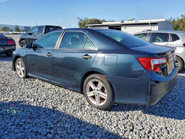 Toyota Camry L Image 12