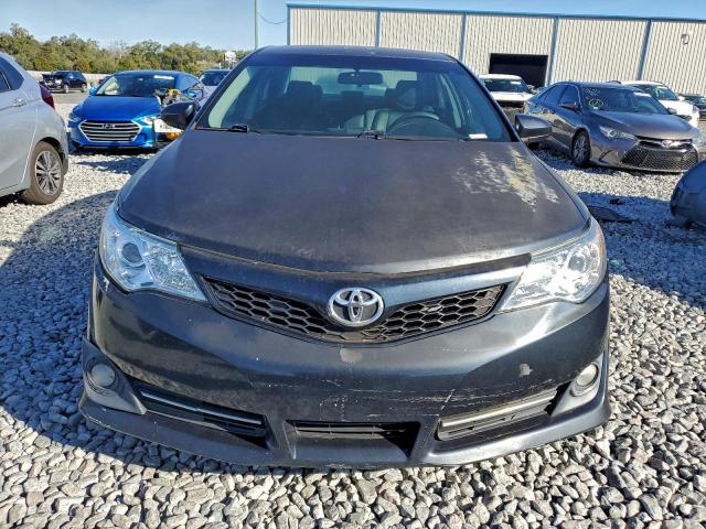 Toyota Camry L Image 9