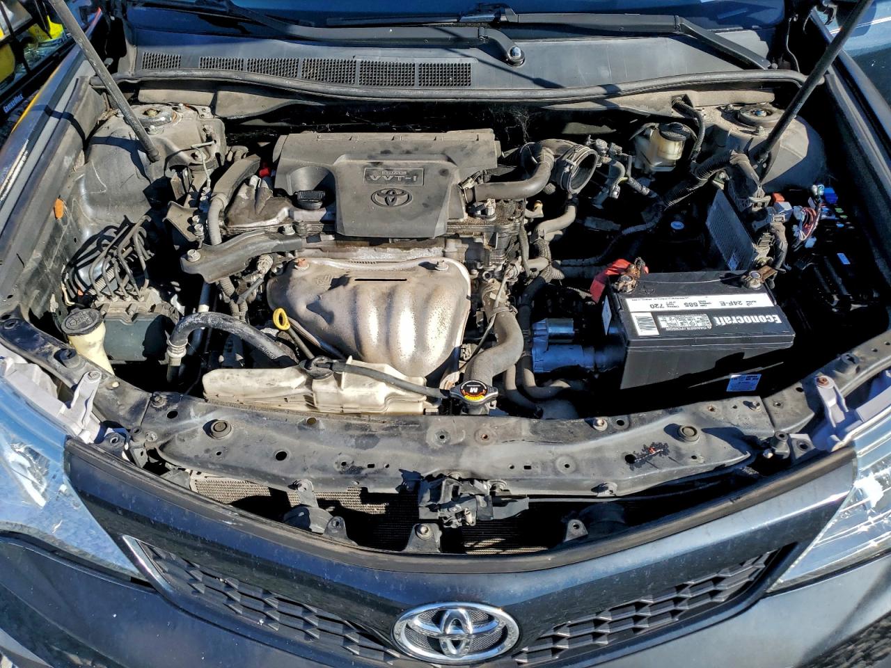 Toyota Camry L Image 11