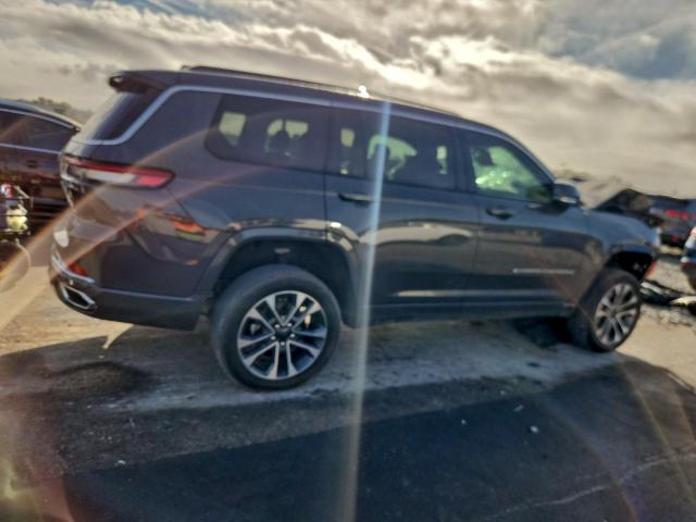 Jeep Grand Cherokee L Overland Image 3