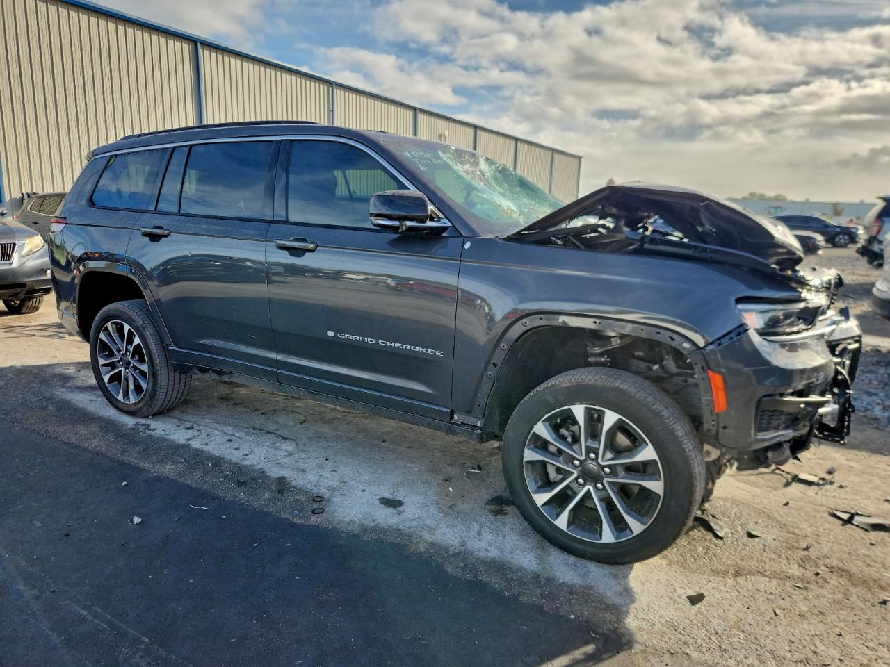 Jeep Grand Cherokee L Overland Image 14