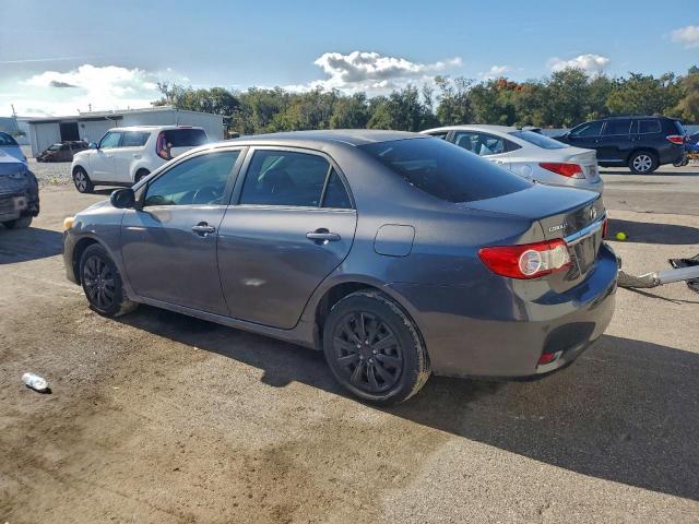 Toyota Corolla Base Image 2