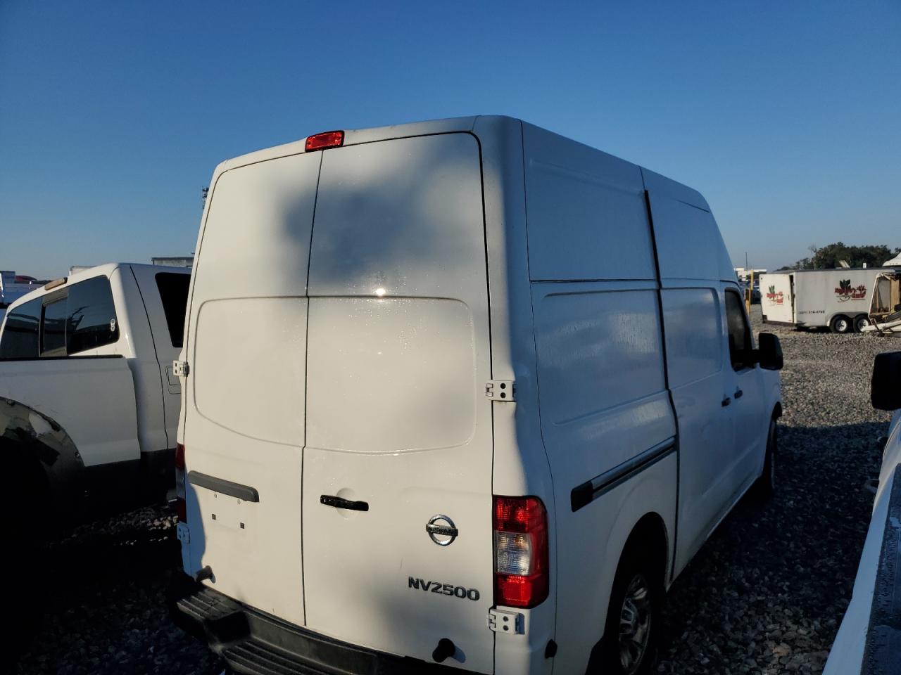 Nissan Nv 2500 S Image 7