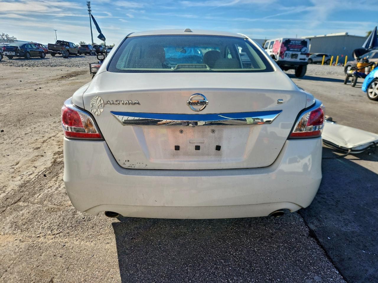 Nissan Altima 2.5 Image 6