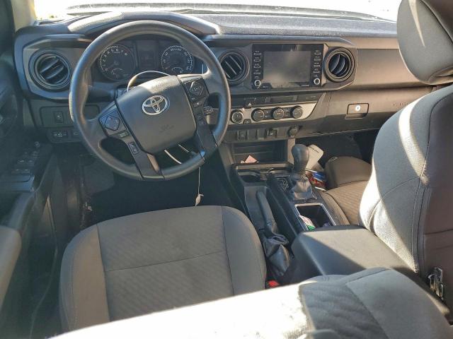 Toyota Tacoma Double Cab Image 4