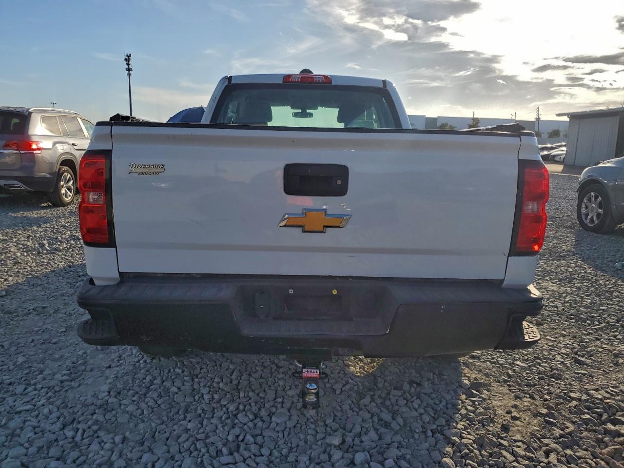 Chevrolet Silverado K1500 Image 7