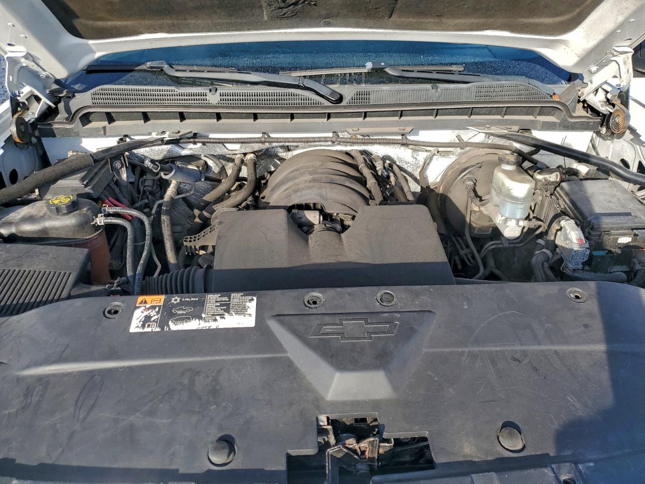 Chevrolet Silverado K1500 Image 3