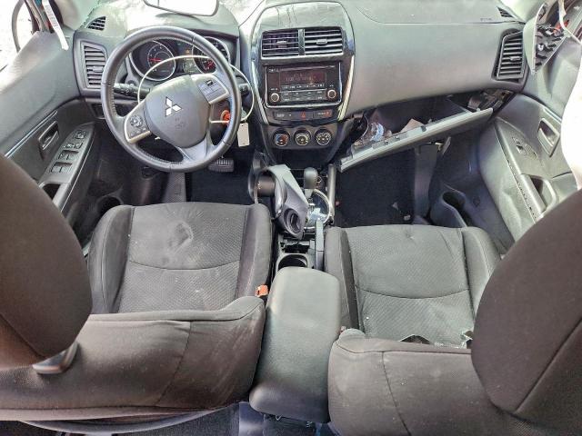 Mitsubishi Outlander Es Image 9