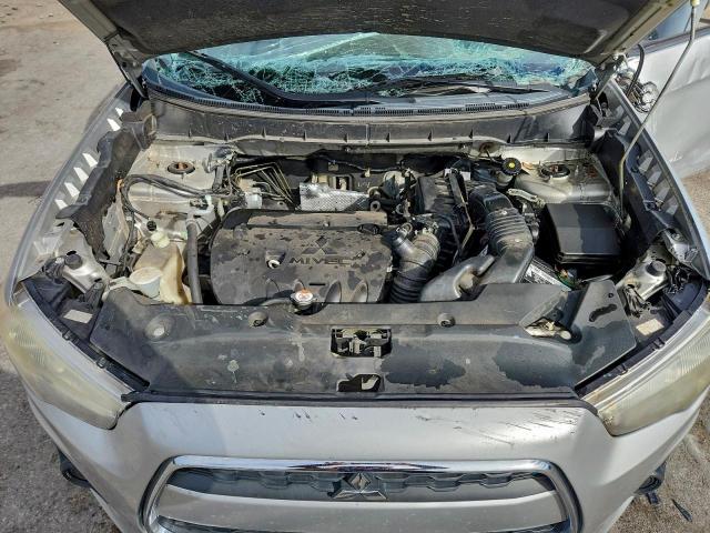 Mitsubishi Outlander Es Image 8