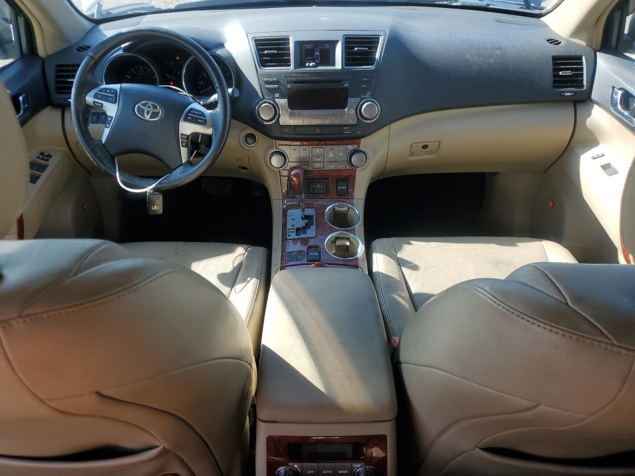 Toyota Highlander Limited Image 8