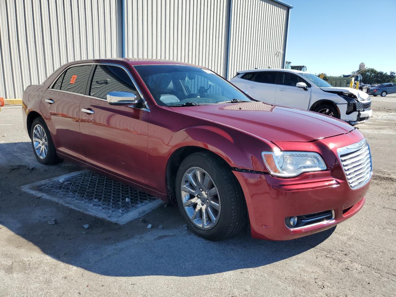 Chrysler 300 Limited Image 4