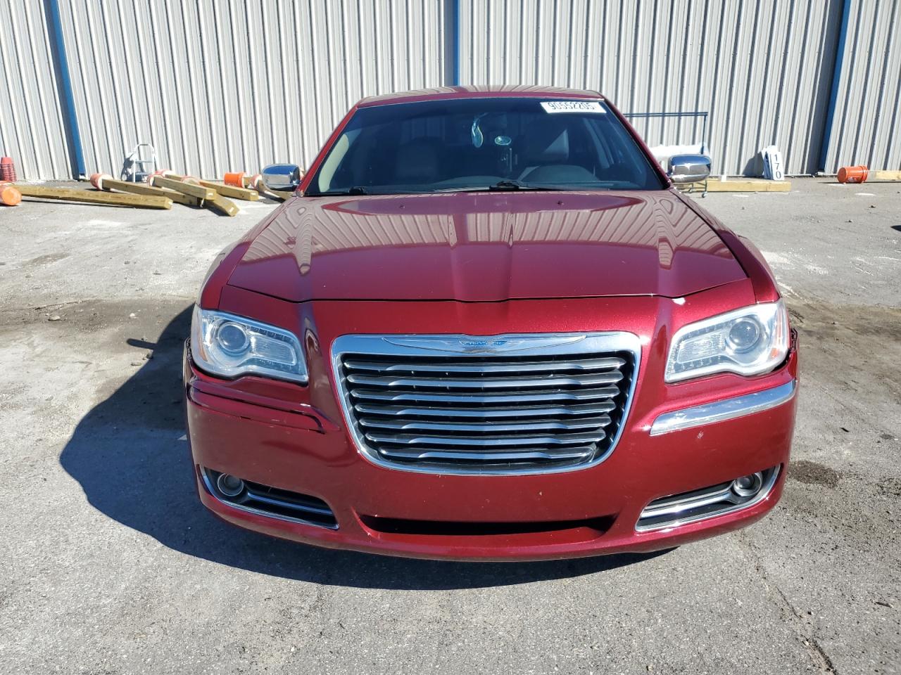 Chrysler 300 Limited Image 5