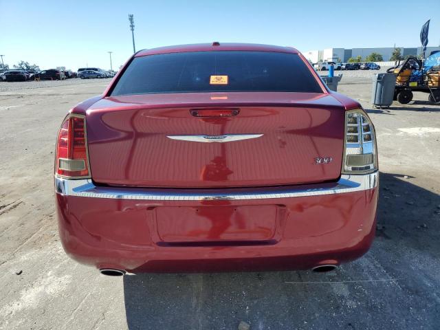 Chrysler 300 Limited Image 11