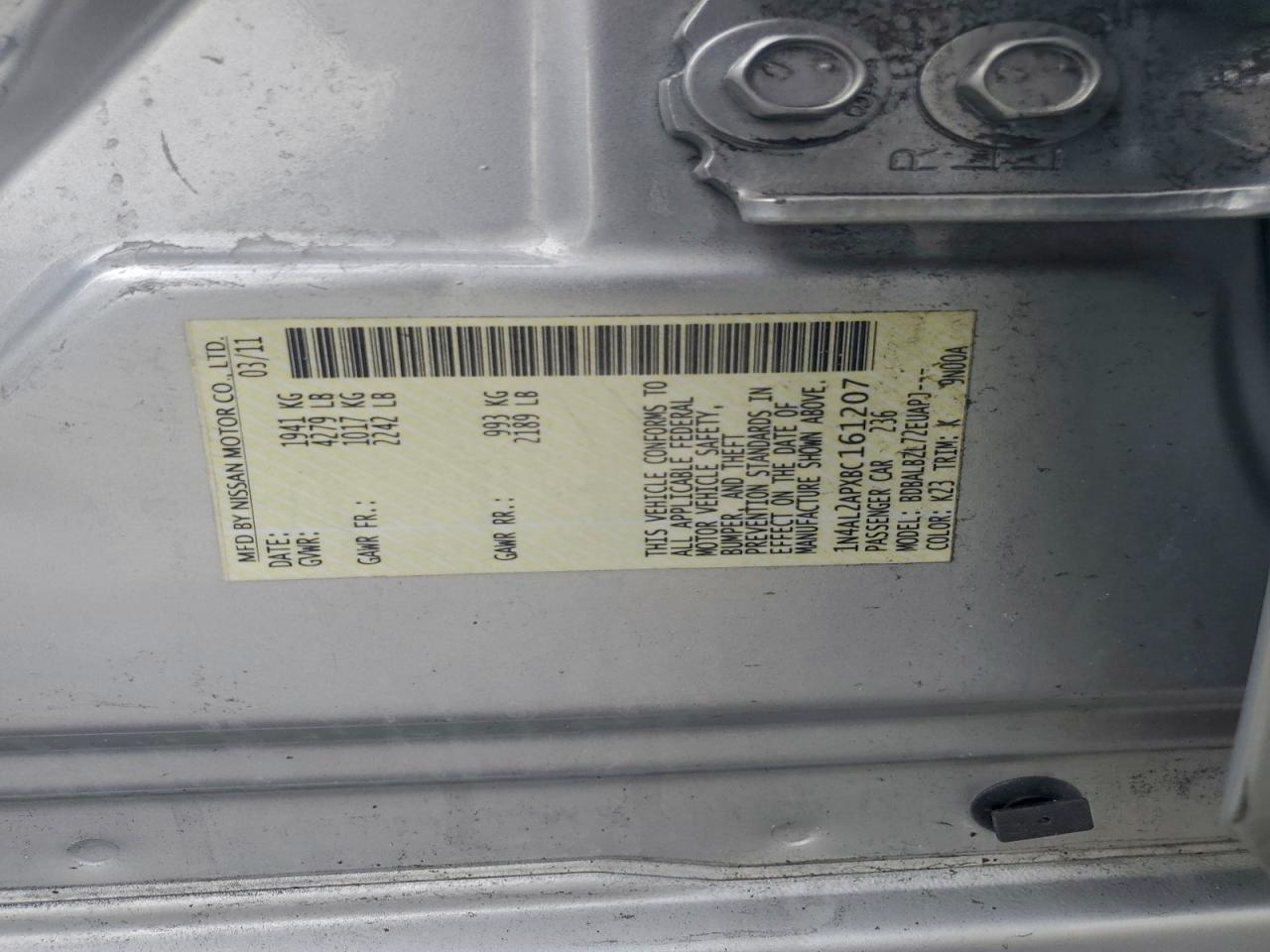 Nissan Altima Base Image 13