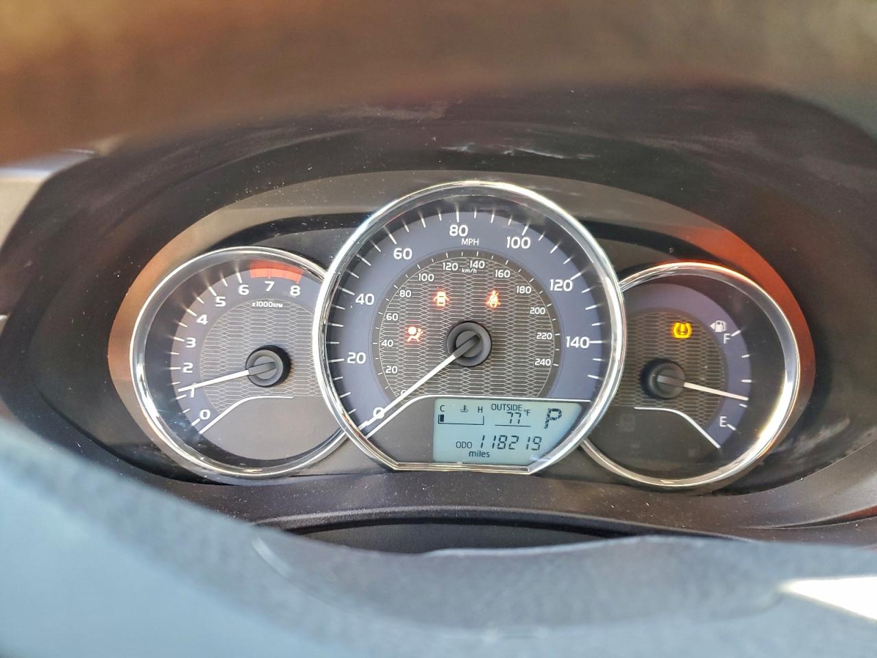 Toyota Corolla L Image 3