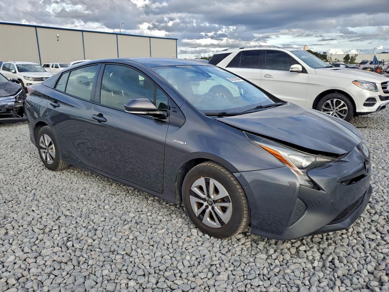 Toyota Prius Image 3