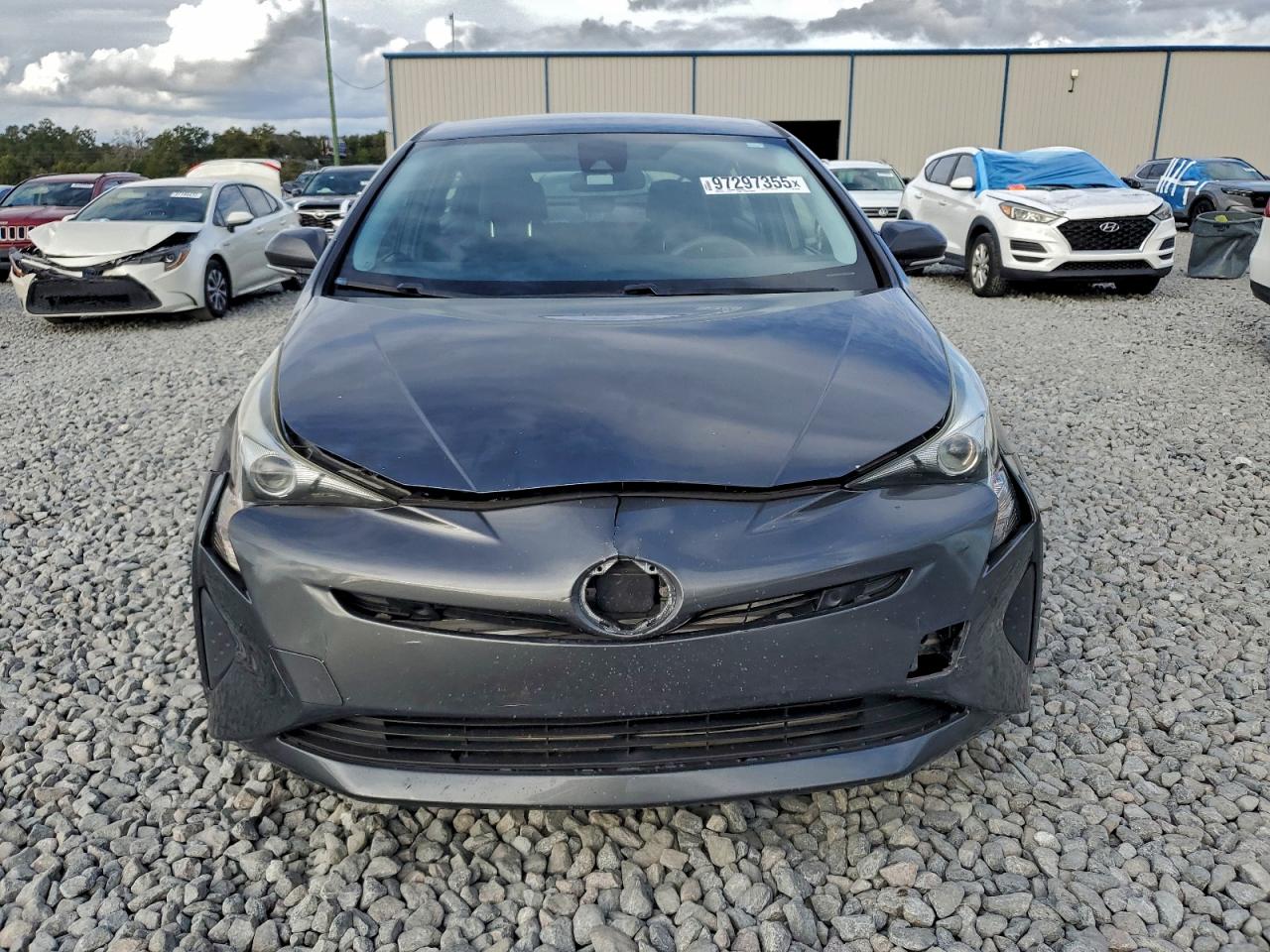 Toyota Prius Image 11