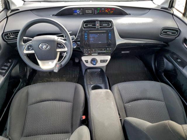 Toyota Prius Image 6