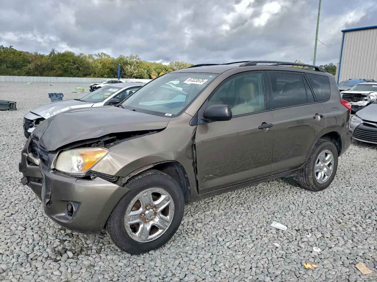 Toyota RAV4 Image 1