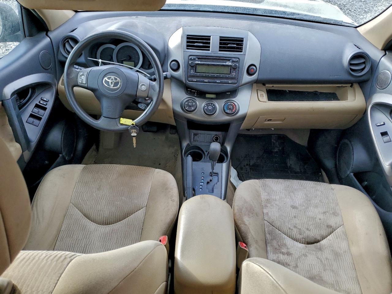 Toyota RAV4 Image 10