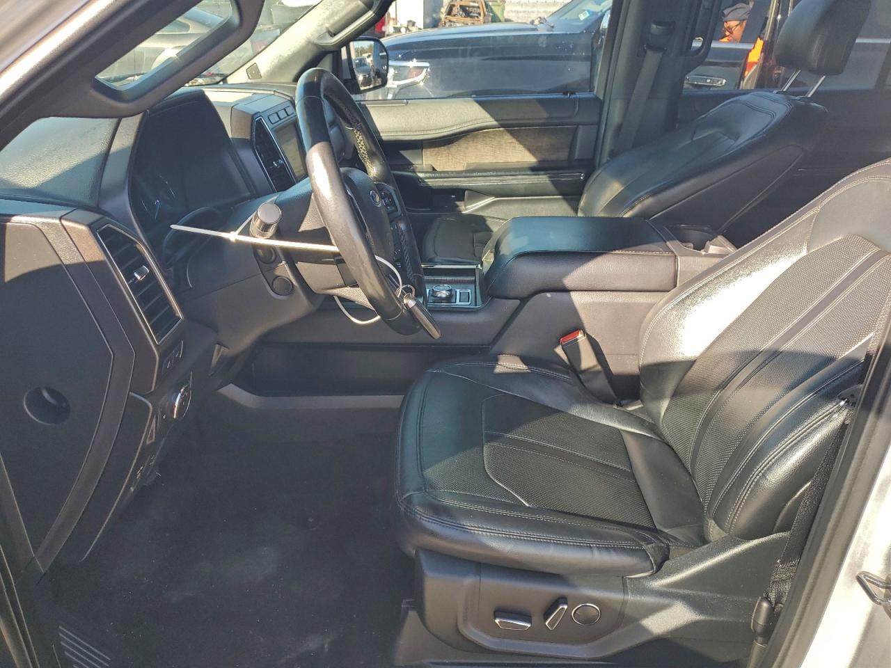 Ford Expedition Max Limited Image 5