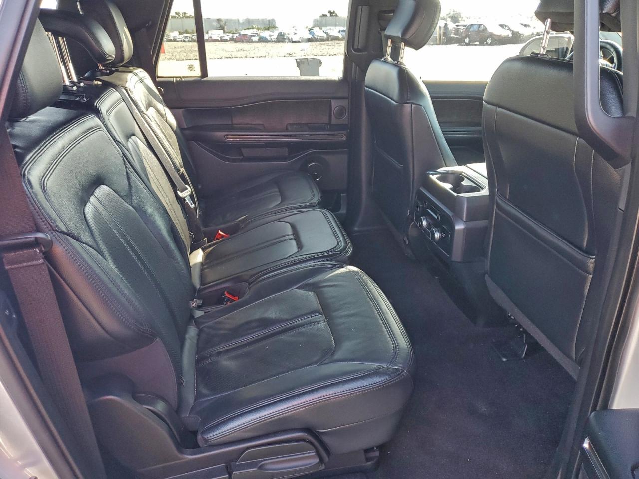 Ford Expedition Max Limited Image 8