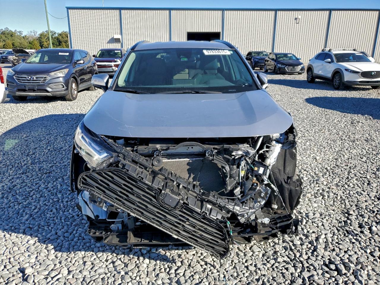 Toyota RAV4 Xle Image 3