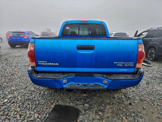 Toyota Tacoma Prerunner Access Cab Image 8