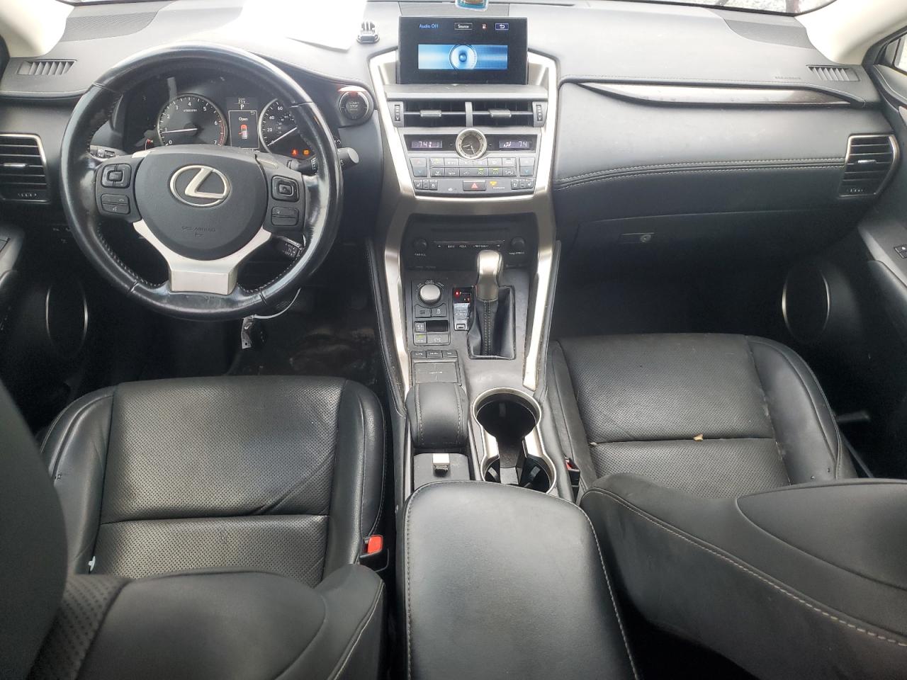 Lexus NX 200t Base Image 11